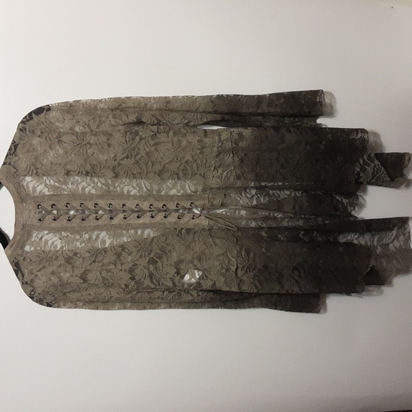 Vocal USA Women's S Open Ruffles Front Floral Lace Summer Cardigan - Picture 7 of 14